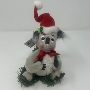 NWT Annalee 6" Christmas Koala With Santa Hat Sitting On Pine Garland 2010